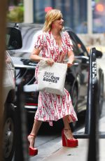 ELIZABETH BANKS Leaves CBS Studios in New York 10/26/2022