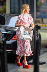 ELIZABETH BANKS Leaves CBS Studios in New York 10/26/2022