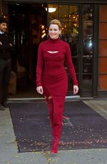 ELIZABETH BANKS Leaves The Bowery Hotel in New York 10/26/2022