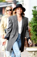 ELIZABETH BANKS Out Shopping in New York 10/26/2022