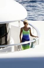 ELIZABETH DEBICKI Filming Scenes of Princess Diana in Palma 10/15/2022