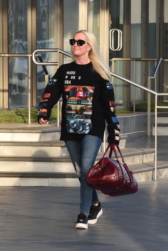 ERIKA JAYNE Leaves a Med Spa in West Hollywood 10/07/2022
