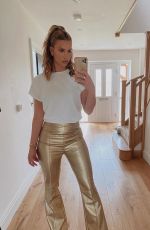 FERNE MCCANN - Instagram Photos 10/19/2022