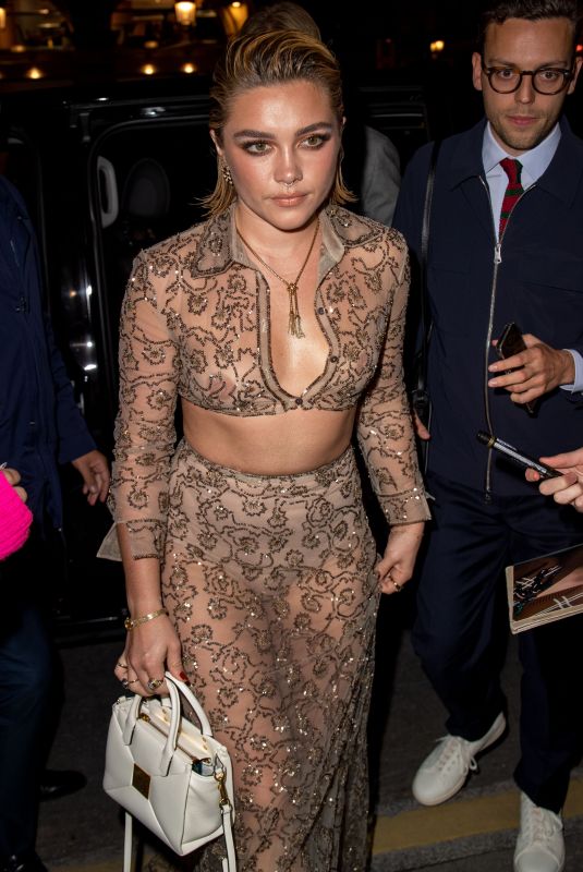 FLORENCE PUGH Arrives at Valentino Dinner in Paris 10/02/2022