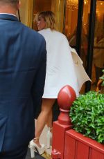 FLORENCE PUGH Back to Her Hotel in Paris 10/02/2022