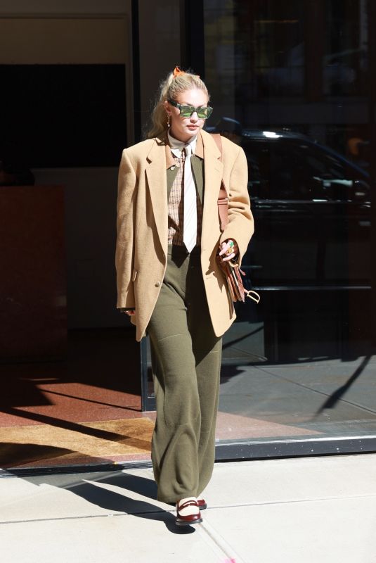 GIGI HADID Heading to Spring Studios in New York 10/14/2022