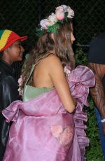 HAILEY and Justin BIEBER and MADDIE ZIEGLER Arrives at Vas Morgan