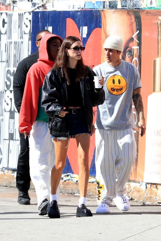 HAILEY and Justin BIEBER Out for Brunch at Croft Alley in Beverly Hills 10/23/2022