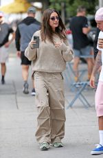 HAILEY and Justin BIEBER Out for Coffee in Beverly Hills 09/30/2022