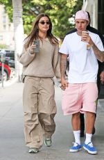 HAILEY and Justin BIEBER Out for Coffee in Beverly Hills 09/30/2022
