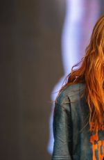 HAYLEY WILLIAMS Performs at 2022 USA Fall Tour in Austin 10/09/2022