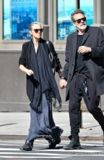 HILARIE BURTON and Jeffrey Dean Morgan Out in New York 09/29/2022