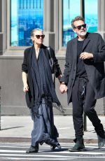 HILARIE BURTON and Jeffrey Dean Morgan Out in New York 09/29/2022