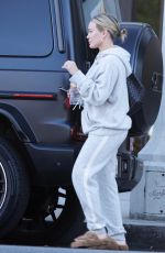 HILARY DUFF Out in to Pick up a Pizza in Sherman Oaks 10/24/2022