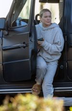 HILARY DUFF Out in to Pick up a Pizza in Sherman Oaks 10/24/2022