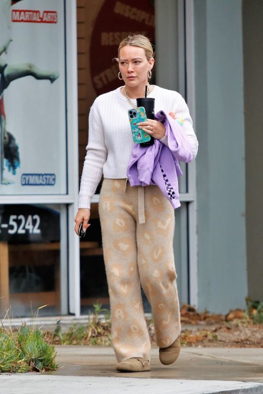 HILARY DUFF Takes Her Daughter to Ballet Class in Los Angeles 10/15/2022