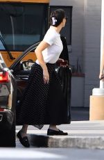 JENNIFER GARNER Out and About in Beverly Hills 10/20/2022