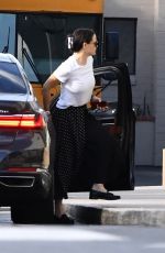JENNIFER GARNER Out and About in Beverly Hills 10/20/2022