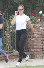 JENNIFER GARNER Out and About in Brentwood 10/06/2022