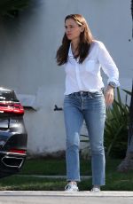 JENNIFER GARNER Out in Santa Monica 10/19/2022