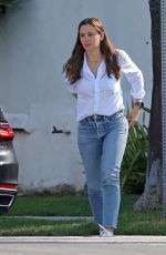 JENNIFER GARNER Out in Santa Monica 10/19/2022