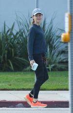 JENNIFER GARNER Out On School Run in Brentwood 10/07/2022