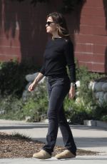 JENNIFER GARNER Out with a Friend in Brentwood 10/12/2022