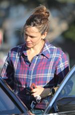 JENNIFER GARNER Out with a Friend in Santa Monica 10/17/2022