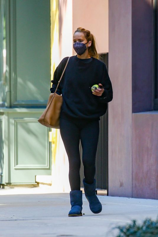 JENNIFER LAWRENCE Out and About in New York 10/06/2022