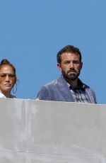 JENNIFER LOPEZ and Ben Affleck Check in on the Nearly Finished Remodel of Their New Home in Bel Air 10/01/2022