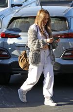 JENNIFER LOPEZ Out Shopping in Brentwood 10/29/2022