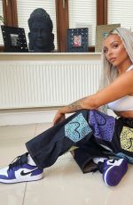 JESY NELSON - Instagram Photos 10/19/2022