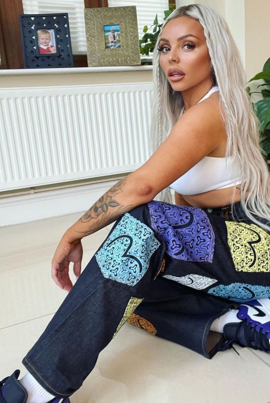 JESY NELSON - Instagram Photos 10/19/2022