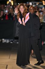 JULIA ROBERTS Arrives at New York Public Library 09/29/2022