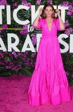 JULIA ROBERTS at Ticket to Paradise Premiere in Westwood 10/17/2022
