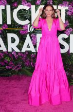 JULIA ROBERTS at Ticket to Paradise Premiere in Westwood 10/17/2022
