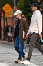 JULIANNE MOORE and Bart Freundlich Out in New York 10/22/2022