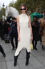 KARLIE KLOSS Arrives at Stella McCartney Fashion Show at PFW in Paris 10/03/2022