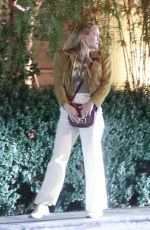 KATE HUDSON Arrives at San Vicente Bungalow in West Hollywood 10/01/2022