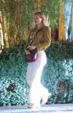 KATE HUDSON Arrives at San Vicente Bungalow in West Hollywood 10/01/2022