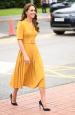 KATE MIDDLETON Arrives at Royal Surrey County Hospital Maternity Unit 10/05/2022