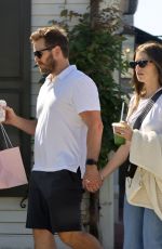 KATHERINE SCHWARZENEGGER and Chris Pratt Out for Lunch in Pacific Palisades 09/30/2022