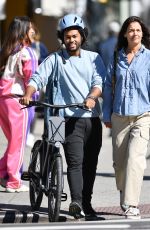 KATIE HOLMES and Bobby Wooten III Out for Lunch in New York 10/06/2022