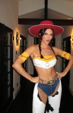 KENDALL JENNER - Instagram Photos and Video 10/30/2022
