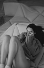 KENDALL JENNER - Instagram Photos and Video 10/30/2022