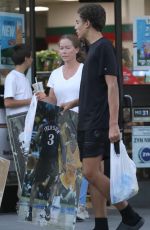 KENDRA WILKINSON Out Shopping for a Kobe Bryant Poster in Calabasas 10/11/2022