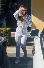 KHLOE KARDASHIAN Out and About in Calabasas 10/27/2022