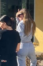 KHLOE KARDASHIAN Out and About in Calabasas 10/27/2022