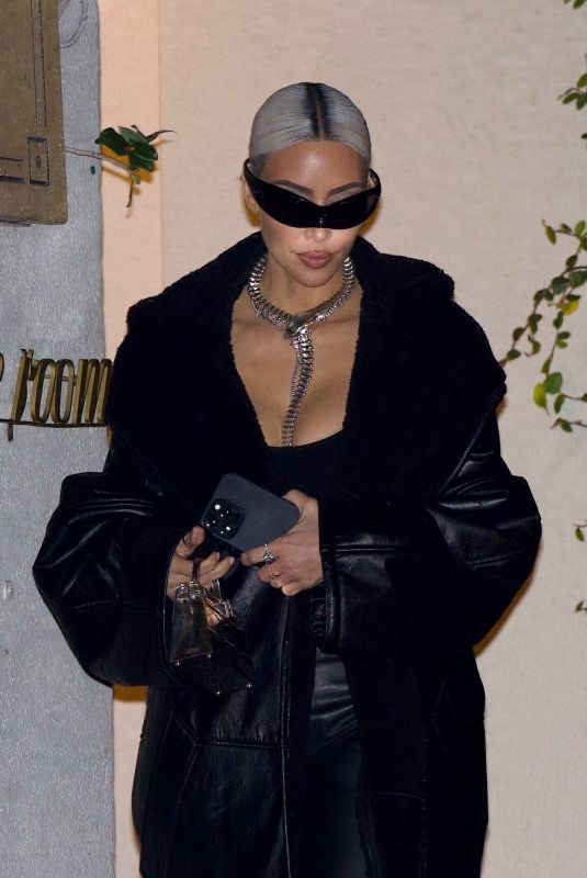 KIM KARDASHIAN Leaves Tiffany & Co Event at Sunset Towers in West Hollywood 10/26/2022