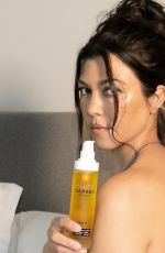 KOURTNEY KARDASHIAN - Instagram Photos 10/27/2022